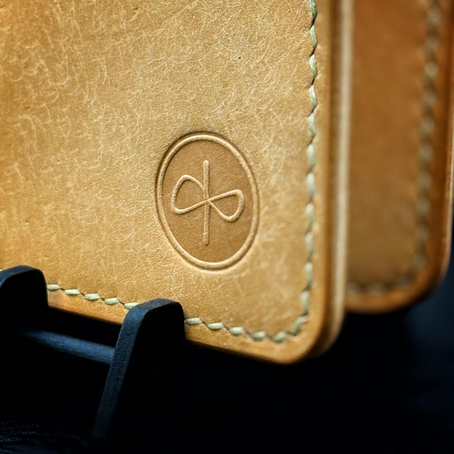 The Wingman Wallet - Pueblo Natural (HAND STITCHING)